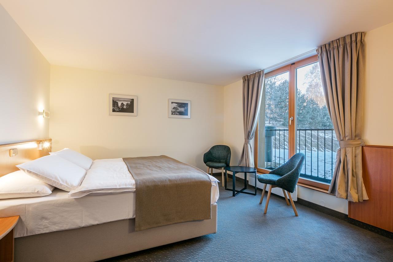 Hotel Ostrov Tisá Buitenkant foto
